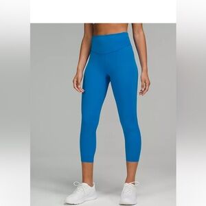 Lululemon 23” Base Pace high rise crop. Color Poolside. Excellent Condition